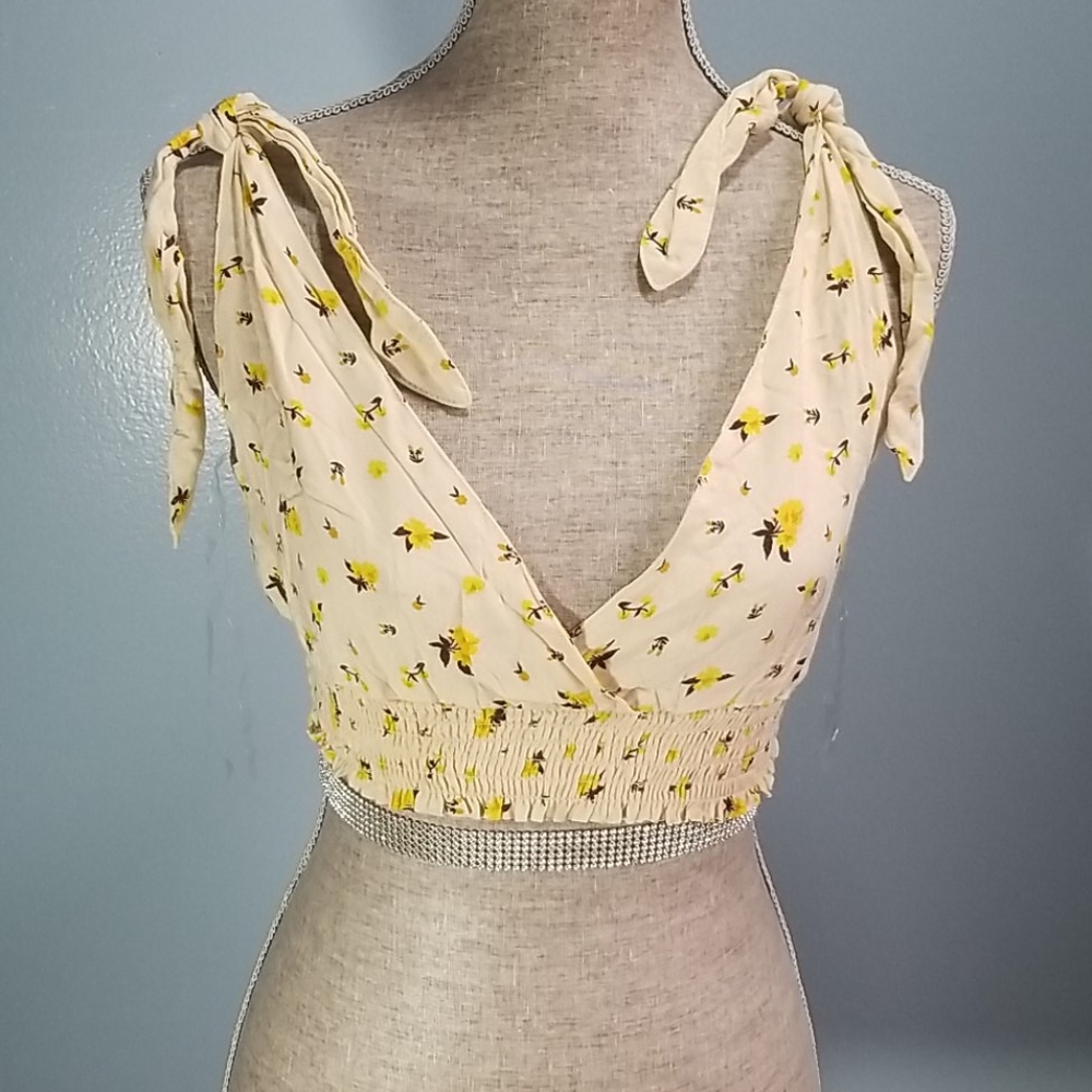 PacSun Lottie Moss Deep V Tie Soulder Floral Yellow Crop Large NWT